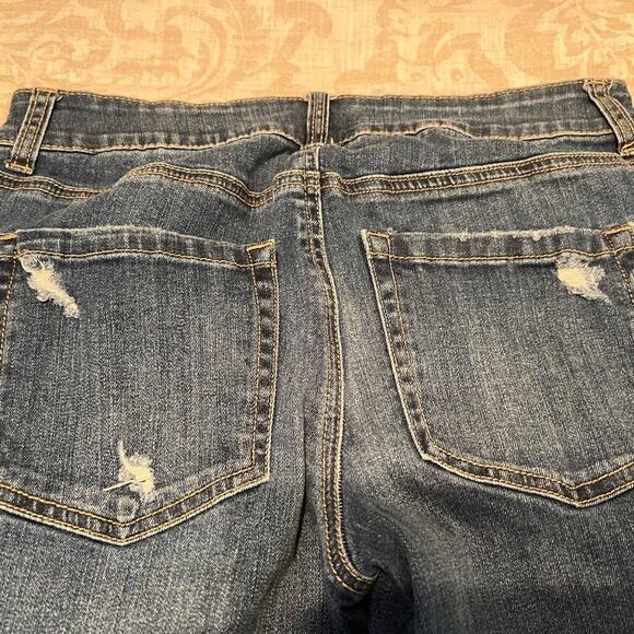 Maurices jeans raw edge distressed cropped straight leg blue denim thrashed Sz 6 - Picture 5 of 12